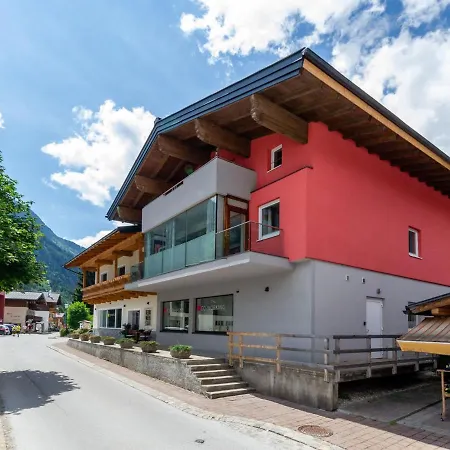 In Salzburgerland With Sauna Krimml
